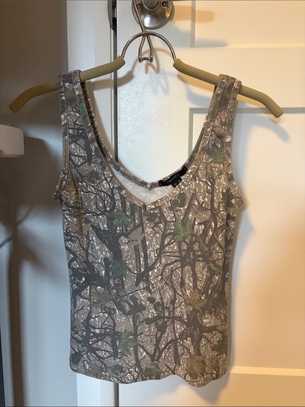Forever 21 Camo Ribbed V-Neck Tank Top - Gray/Green/Brown